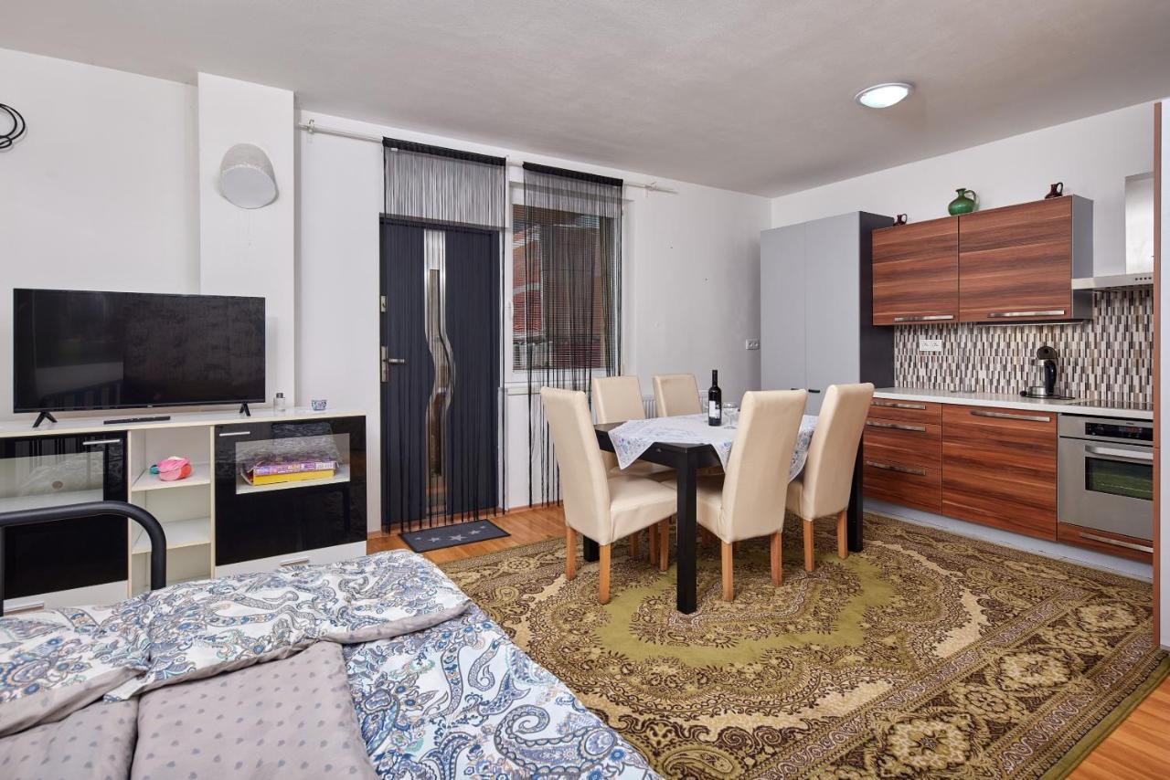 Cutie Apartment Bratislava Esterno foto